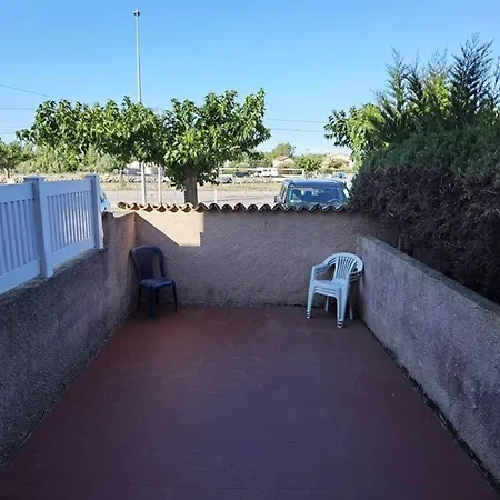 Rdc 2 Pieces Proche Avec Terrasses Et Parking - Fr-1-326-575 Apartment